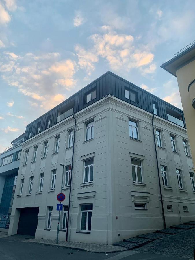 Bl - The Penthouse, 24Hr Self Check-In, 2 Bedrooms, Fireplace, Ac, Panoramic View From Main Balcony, 3-Minute Walk To City Center Банска-Бистрица Экстерьер фото