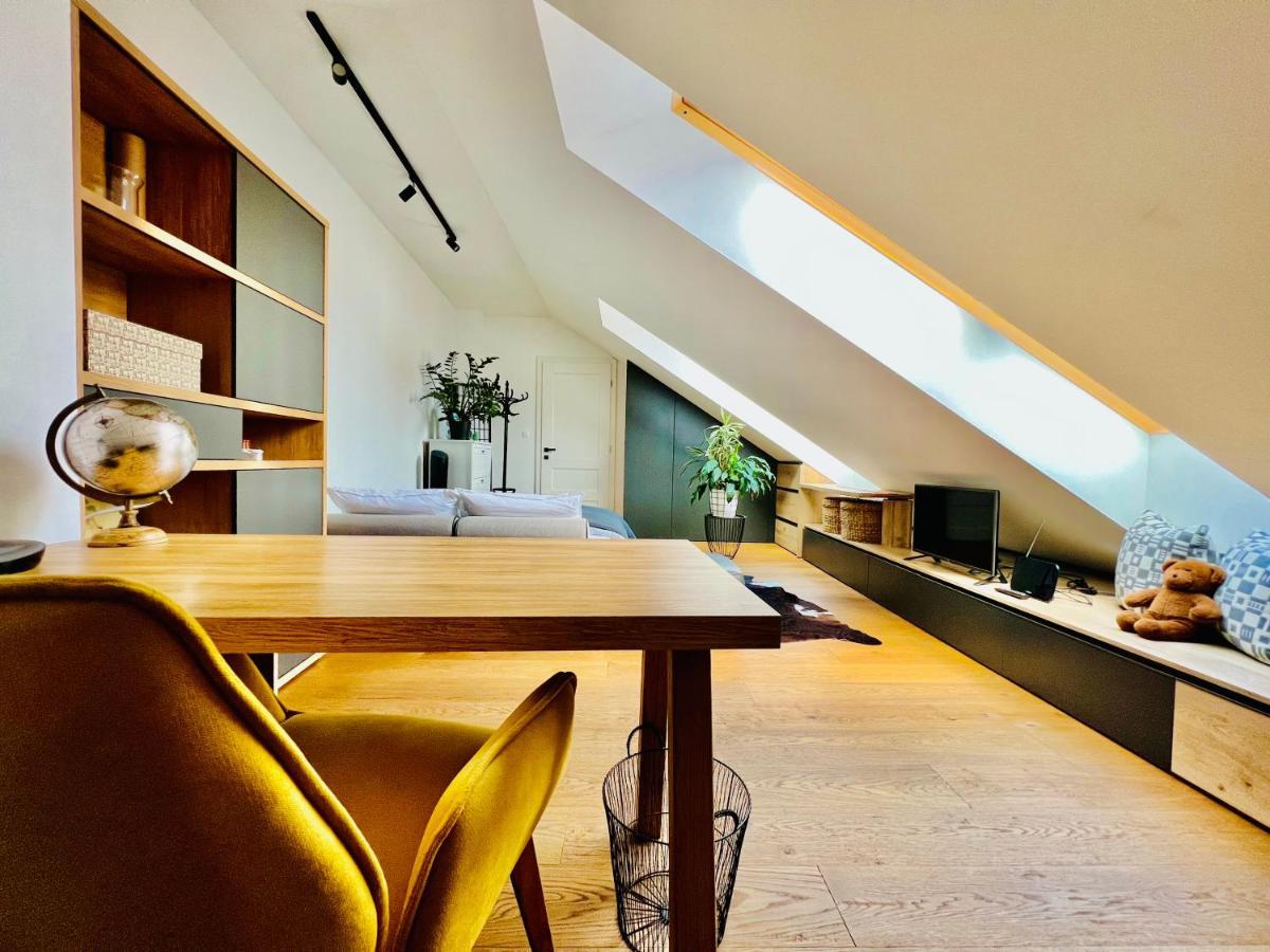 Bl - The Penthouse, 24Hr Self Check-In, 2 Bedrooms, Fireplace, Ac, Panoramic View From Main Balcony, 3-Minute Walk To City Center Банска-Бистрица Экстерьер фото